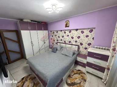 Apartament cu 3 camere decomandat, 2 bai - Pacurari