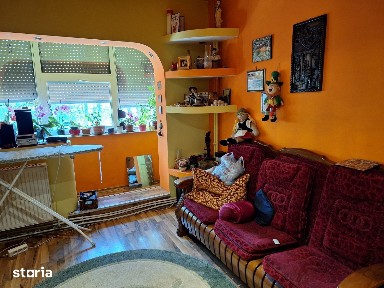 Apartament 4 camere, parter, b-dul Dunarea Micro 21