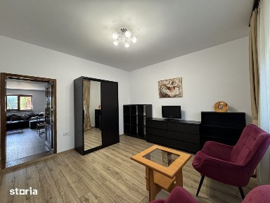 Casa parter, renovata, mobilata, gradina amenajata, str Petofi Sandor-