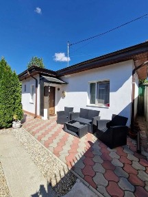 Vând casă Colentina+loc de parcare în curte