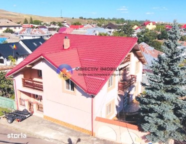 VILĂ cu teren 421 mp - Zona 1 MAI, PIATRA-NEAMȚ