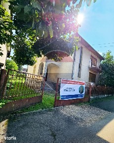 Casă / Vilă cu 6 camere de vânzare