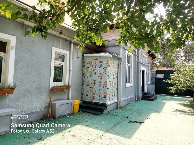 Vanzare / inchiriere casa si curte zona Timpuri Noi