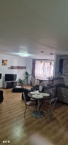 Apartament 3 camere decomandat | 77 mp | 2 dormitoare | Etaj 2 |