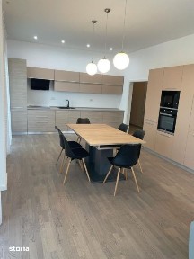 Inchiriere - Apartament 3 camere in vila, cu panorama, curte, 2 parcar