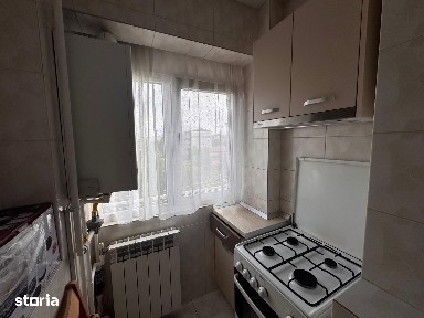Garsoniera Mioveni M uri, et 3/4