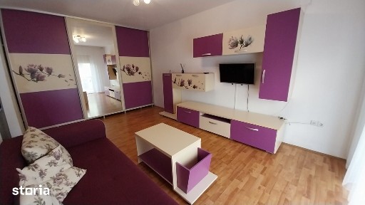 Inchiriere apartament dec 2 camere, parcare,et.1 str.Florilor Floresti
