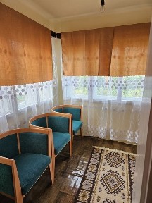 Casa locuibila, baie amenajata, acces asfalt