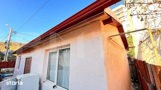 Casa, 40 mp+ 16 mp anexa-3 camere, 130 mp de teren, Nicolina