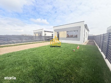 CASA CLINCENI INDIVIDUALA/330 MP TEREN/ MODERN