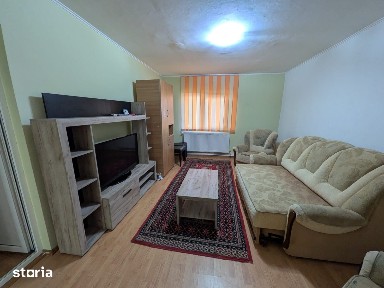 Apartament de închiriat, parter/4, preț 350 euro