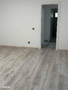 Nanterre, parter/4, preț 112 000 euro negociabil