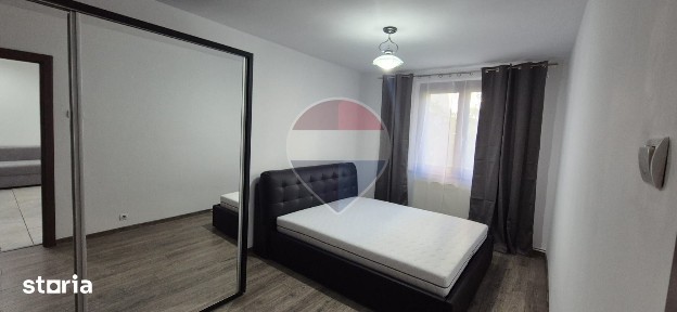 Garsonieră modernă de închiriat | Central Piatra-Neamț
