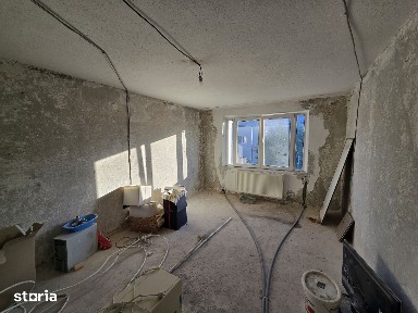 Apartament 2 camere zona Sens