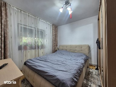 Apartament 2 camere de vânzare - Strada Siretului, Târgu Jiu