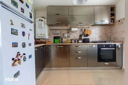 3 Camere Mansarda Centrala Proprie Metrou Gorjului