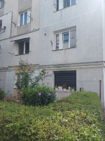 Inchiriez garsoniera zona Spital-Piata Sud