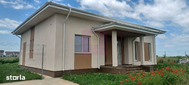 Gulia, casă nouă parter 4 camere, curte 514 mp