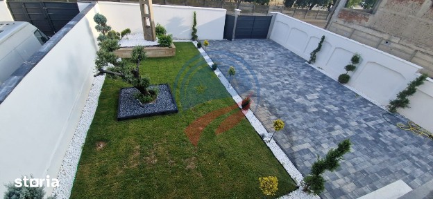 Casă modernă de lux - 4 camere, teren 373 mp, curte amenajată