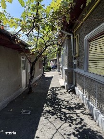 Casa formata din 2 imobile si teren Piata Giulesti PROPRIETAR