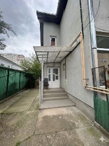 Casă de vânzare - Călan, Orașul Nou, Strada Unirii | Locație centrală, ideală pentru locuință și afacere