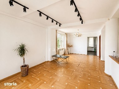 | Vila de INCHIRIAT | 12 camere | Șoseaua NORDULUI |