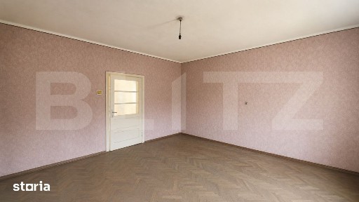 Apartament cu 2 camere, 69 mp, teren 825 mp, Strada Aurel Vlaicu