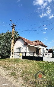 Casă de vânzare,4 camere,2bai, Teren 1200 mp, Loc. Călărasi,Jud. Cluj