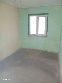 Vand apartament cu 3 camere