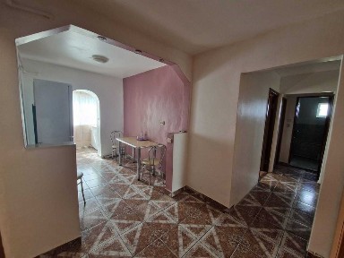 Apartament 3 camere decomandat - Zona Stadion, Priveliște spre Meses