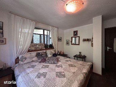 Vanzare casa in Pucioasa, Dâmbovița - 4 camere - teren 5.808 mp