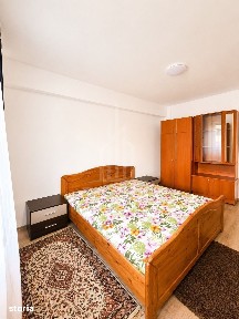 Apartament de închiriat - 3 camere, 2 băi, 72 mp