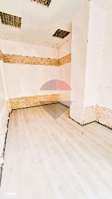 Spațiu comercial de 15mp de închiriat în zona Vatra Luminoasa