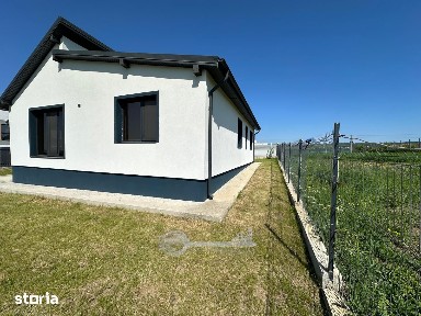 Casă individuala, 158 mp, teren 588 mp, încălzire în pardoseală -Buciu