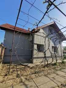 Casa de vanzare H
