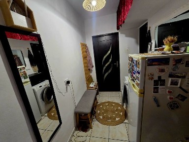 Vând apartament 2 camere micro 6 cu loc de parcare