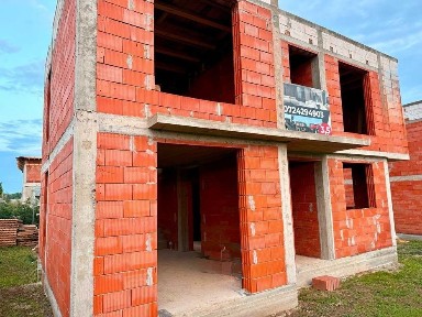 Casă individuală P+1 Suceava, cu acoperiș montat- proiect modern.