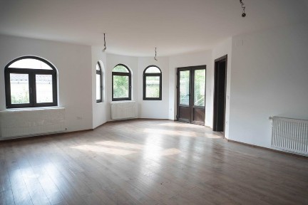 Casá P+1 De vánzare în Páulestii Noi Prahova