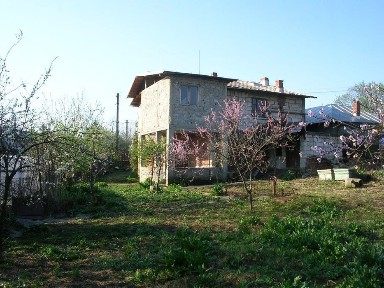Casă două camere de închiriat Ploiești-Bucov