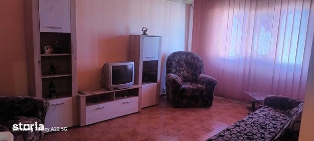 Închiriez ap.2 camere, mobilat, simplu