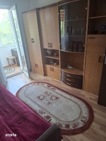 Vand apartament cu 2 camere semimobilat