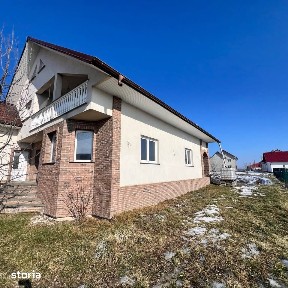 Casă de vânzare cu 10 ari în Iaslovăț, Suceava