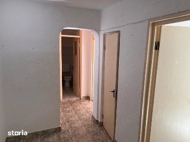 Mosilor / Stefan cel Mare / et 1 dec / bl 1980 / 2 min Metrou Obor /