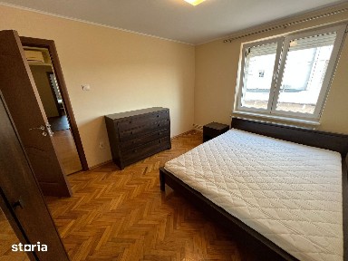 Apartament cu 3 camere / Decomandat / 7 Noiembrie / UMFST