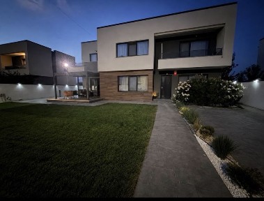 Casa P+1 la cheie.