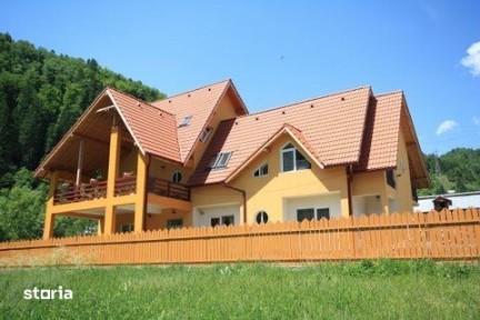 Vilă 13 camere Voineasa, Vâlcea investiție montana preț de apartament