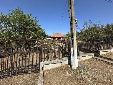 Casă de vânzare cu teren intravilan 1.594 mp langa Motru (Steic)