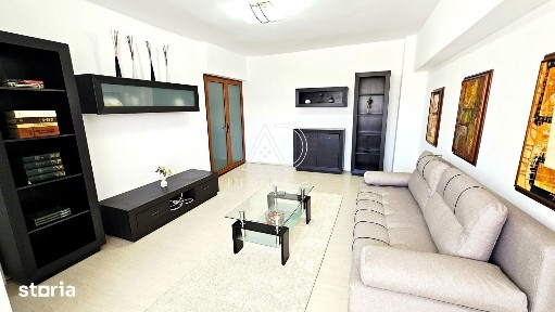 Apartament 3 camere de ÎNCHIRIAT - ultracentral, strada Unirii