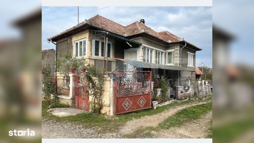 Casa familiala la Suceagu