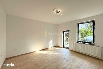 Casă complet renovată în curte comună - Piața Republicii